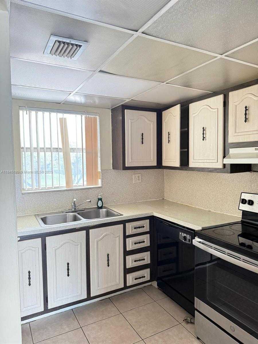 Small Image of 9355 FONTAINEBLEAU BLVD #C212, Miami Number 9