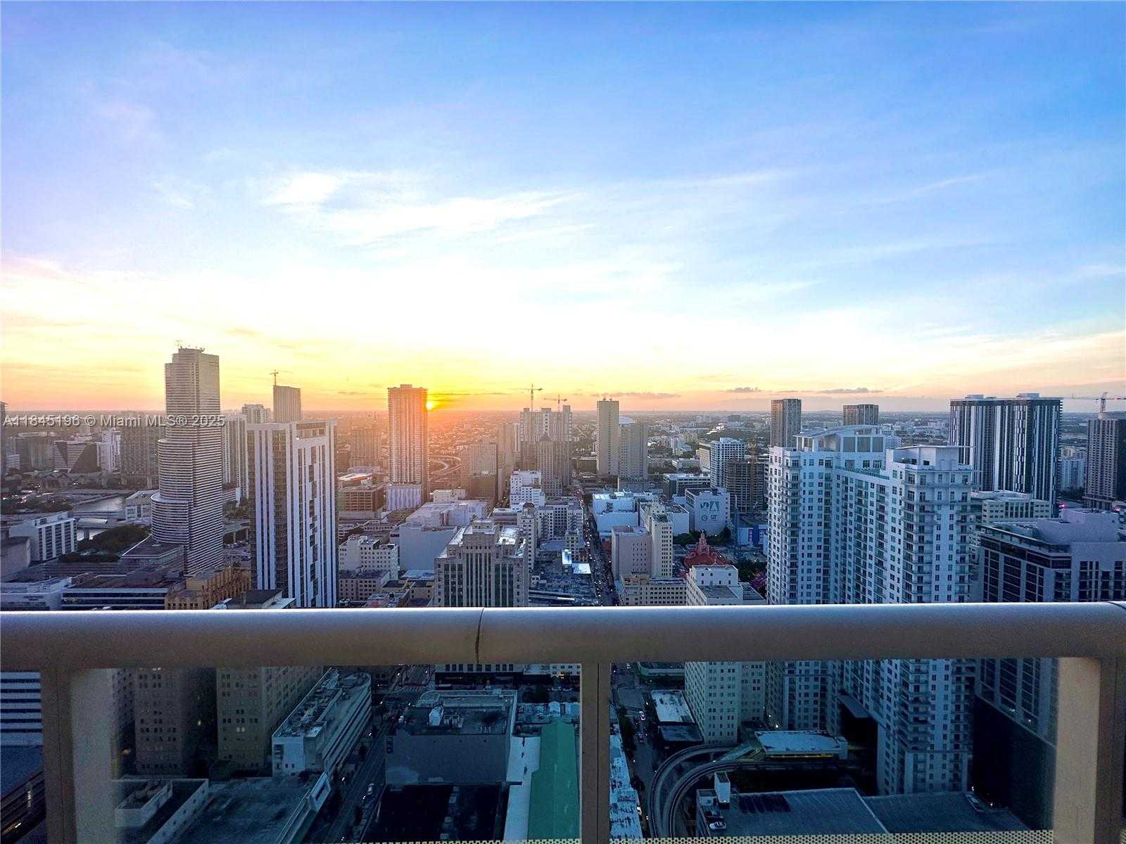 Small Image of 50 BISCAYNE BLVD #4803, Miami Number 10