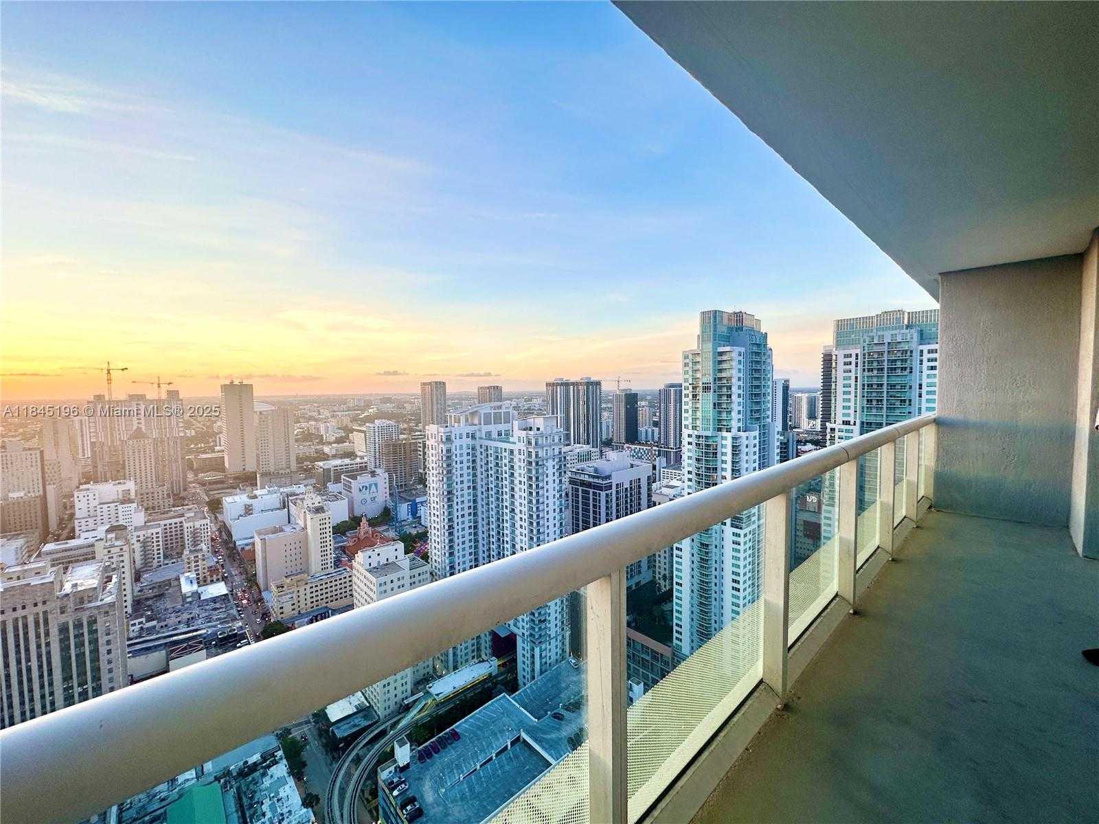Small Image of 50 BISCAYNE BLVD #4803, Miami Number 12