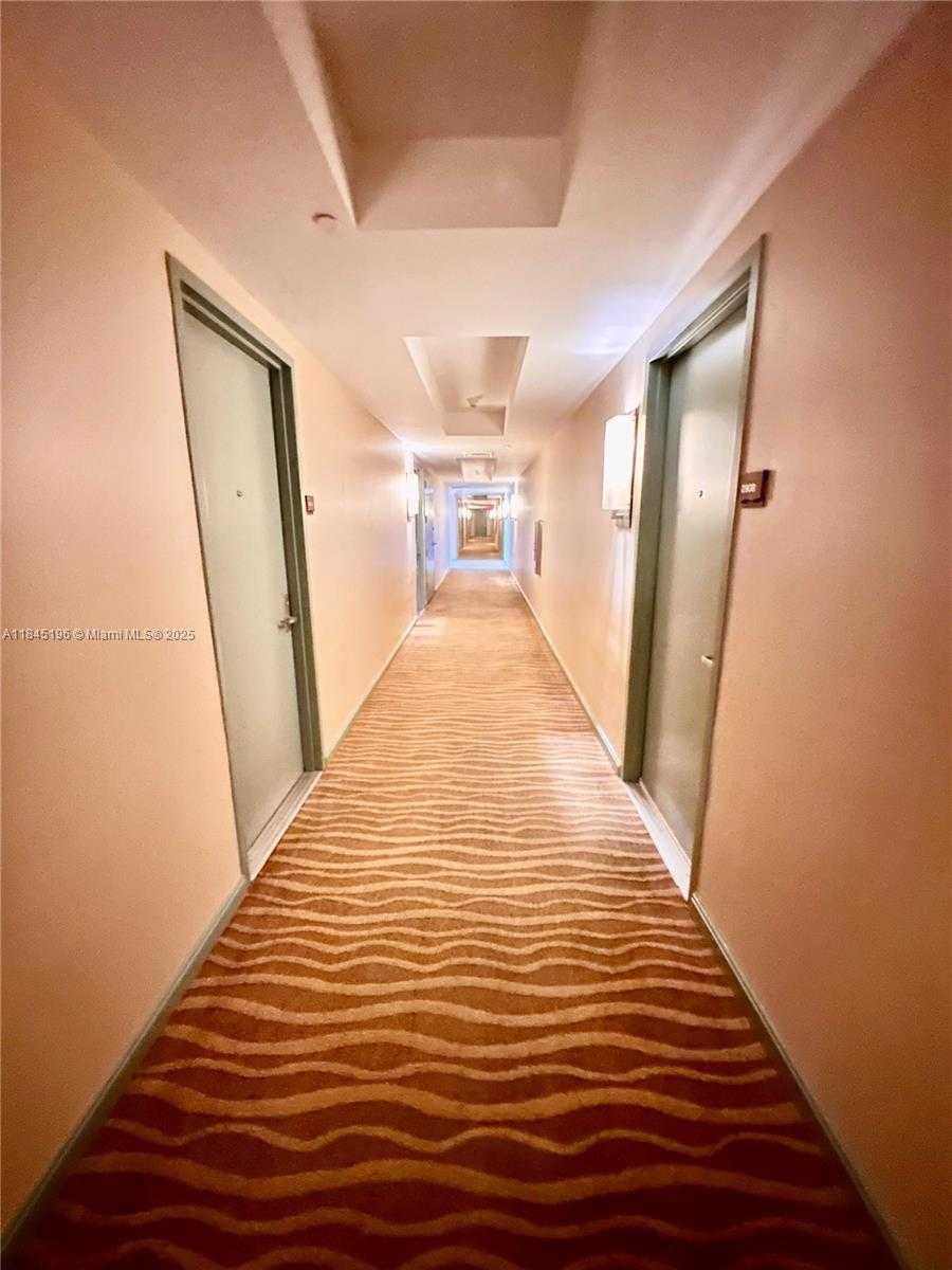 Small Image of 50 BISCAYNE BLVD #4803, Miami Number 18