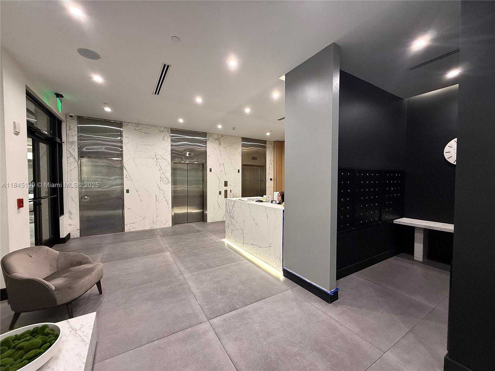 Small Image of 4100 SALZEDO ST #502, Coral Gables Number 22