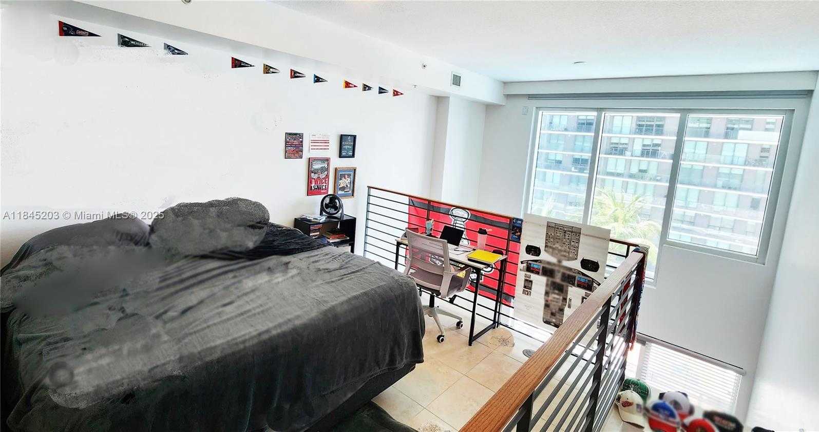 Small Image of 60 SOUTH WEST 13TH ST #1408, Miami Number 10