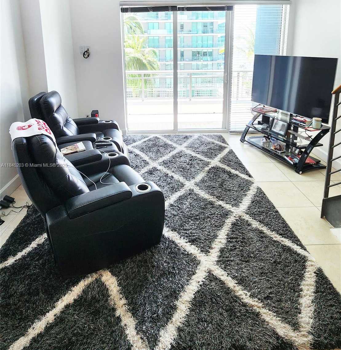 Small Image of 60 SOUTH WEST 13TH ST #1408, Miami Number 7