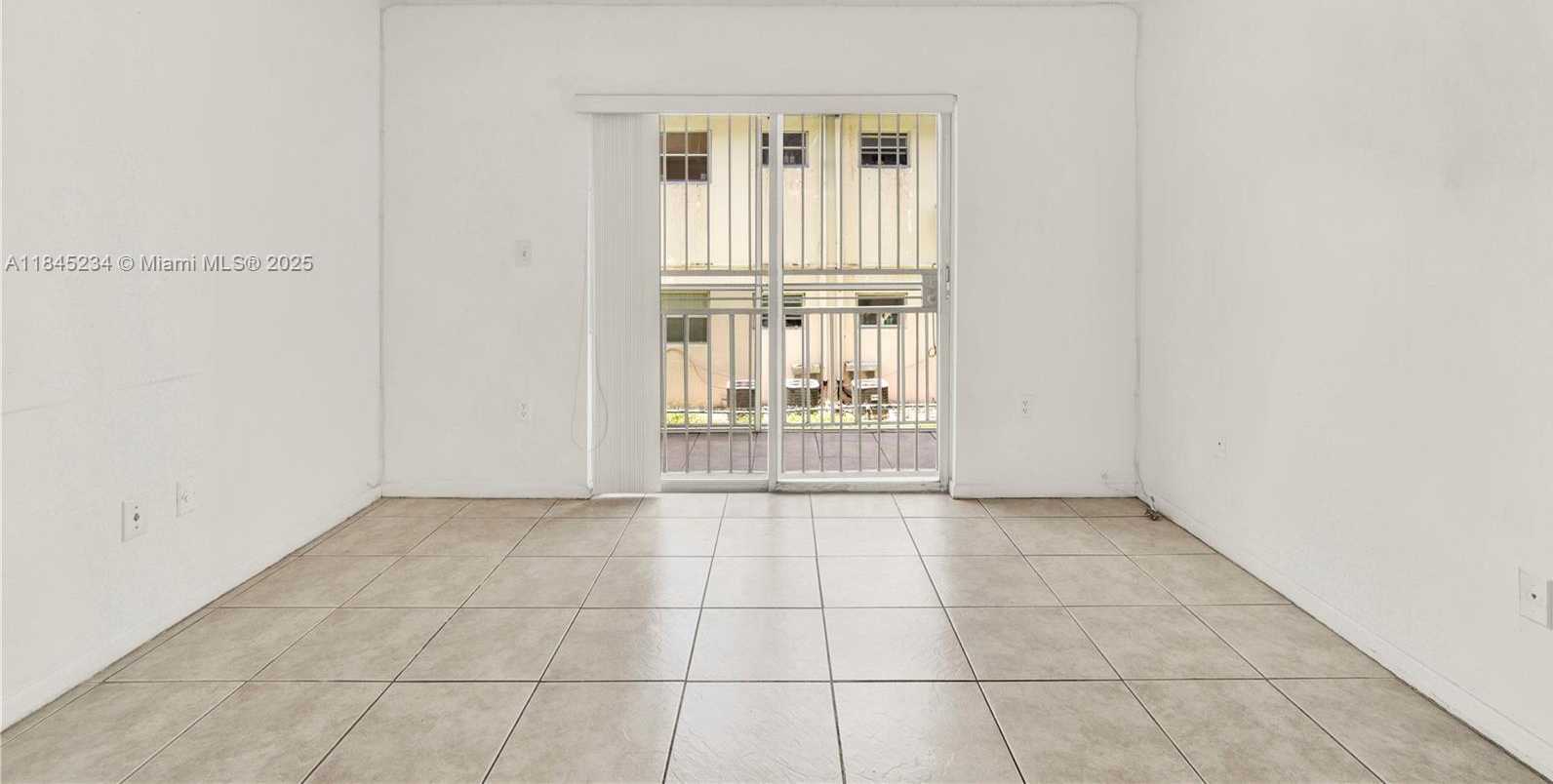 Small Image of 16750 NORTH EAST 10TH AVE #126, North Miami Beach Number 12