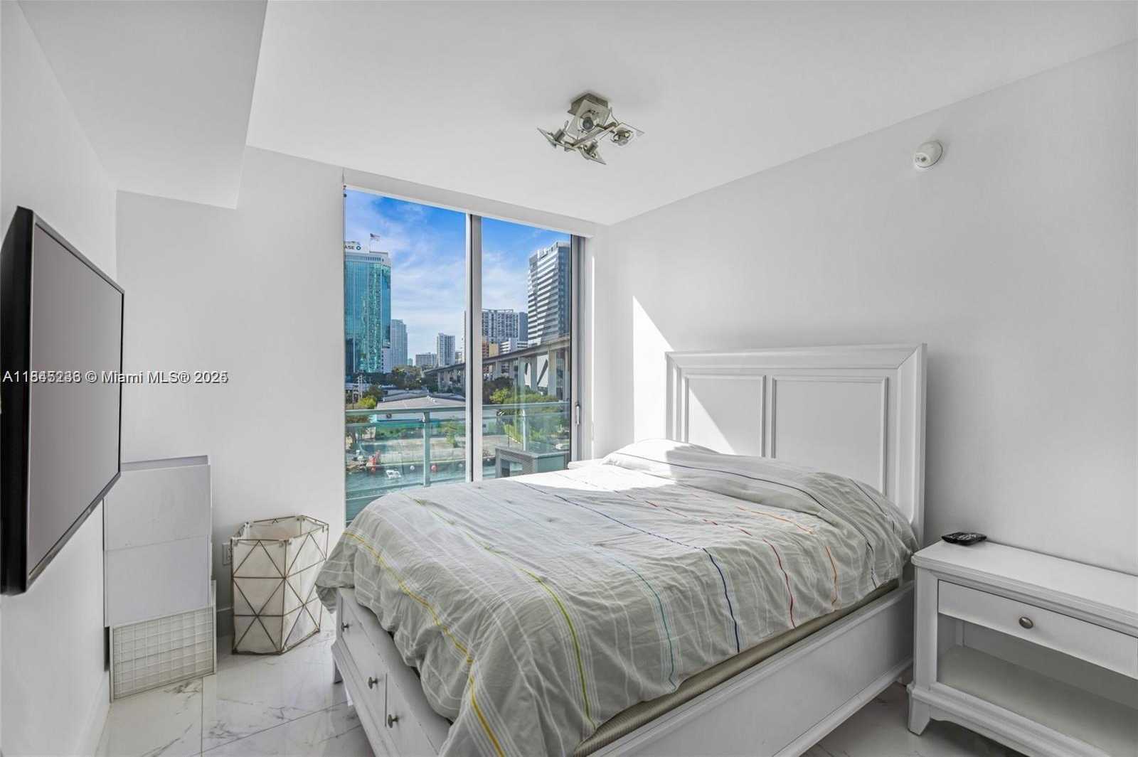 Small Image of 92 SOUTH WEST 3RD ST #504, Miami Number 10