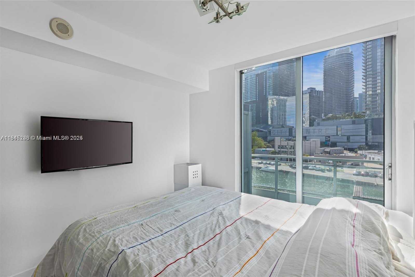 Small Image of 92 SOUTH WEST 3RD ST #504, Miami Number 11