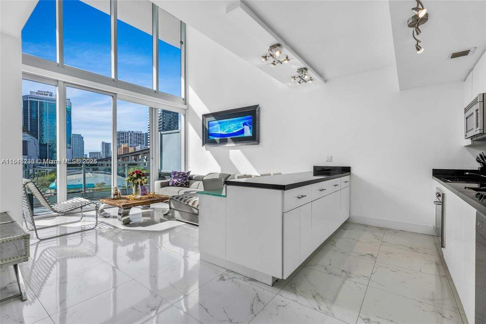 Small Image of 92 SOUTH WEST 3RD ST #504, Miami Number 18