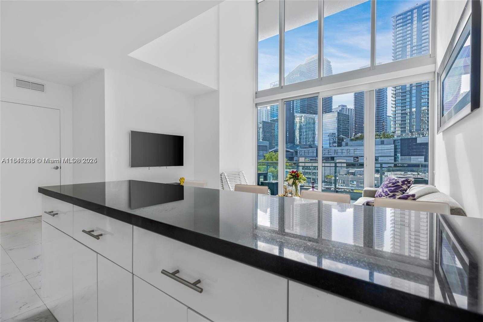 Small Image of 92 SOUTH WEST 3RD ST #504, Miami Number 4