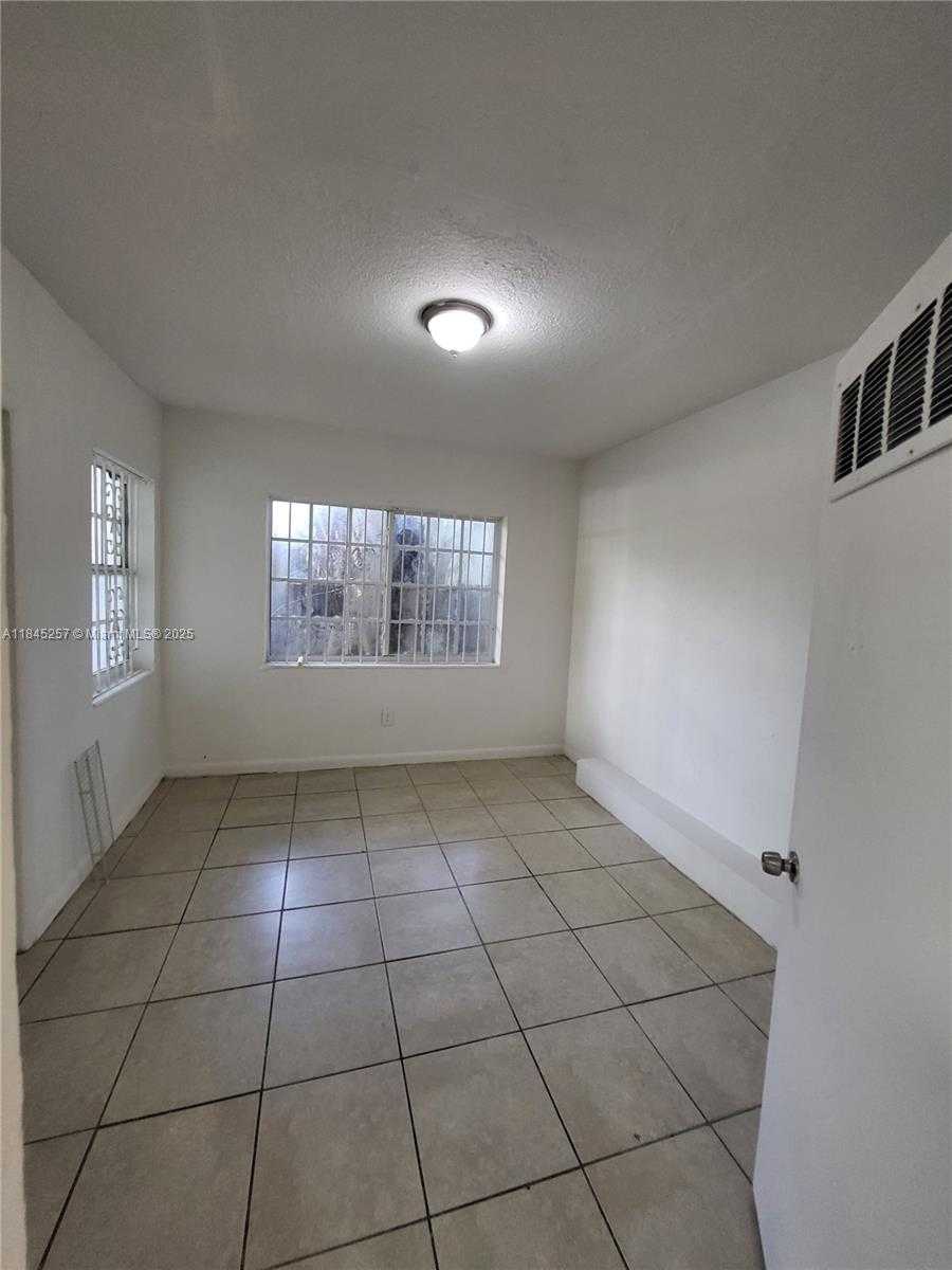 Small Image of 5731 NORTH WEST 6TH AVE #1, Miami Number 6