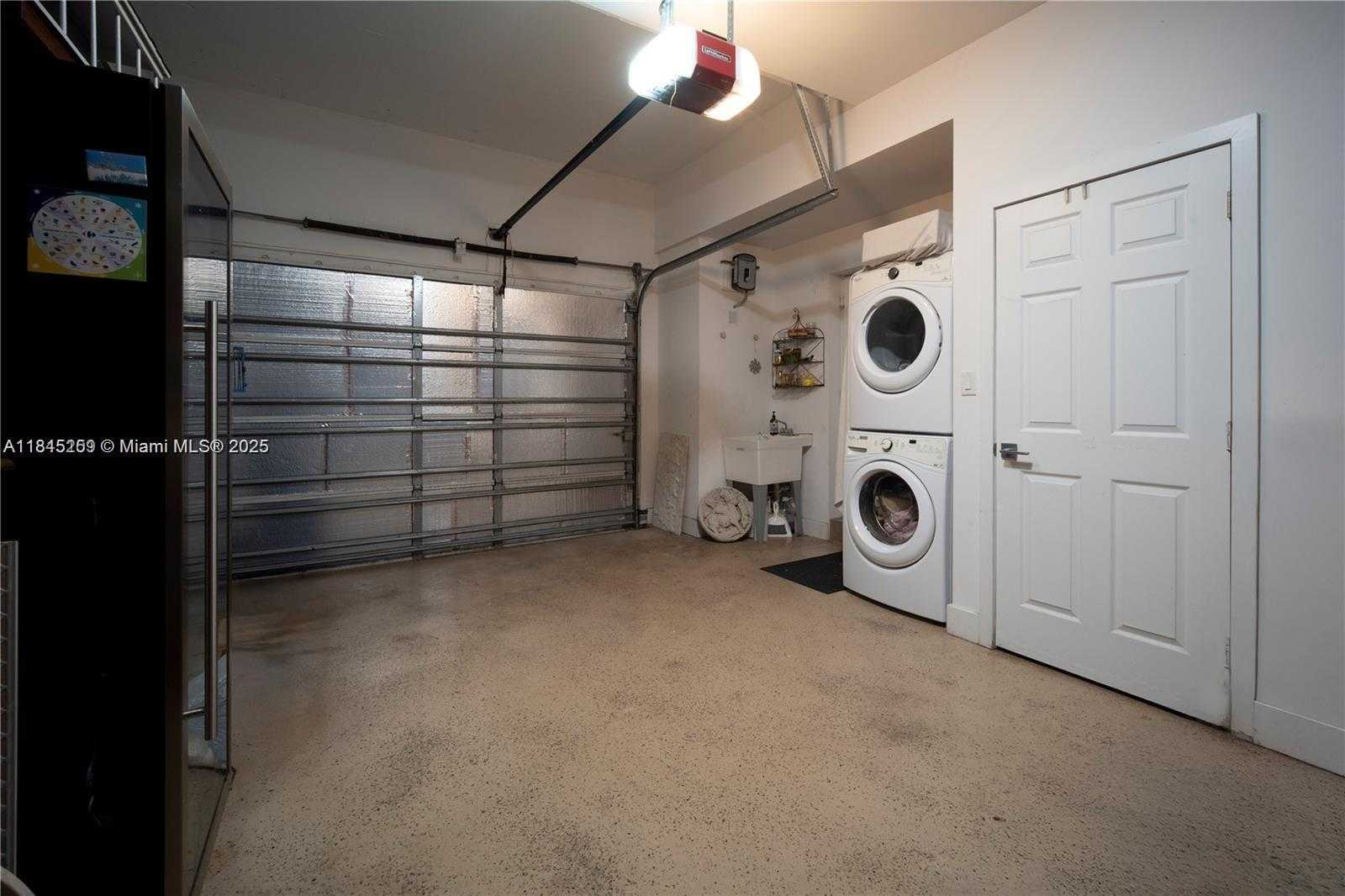 Small Image of 106 FLORIDA AVE, Coral Gables Number 14
