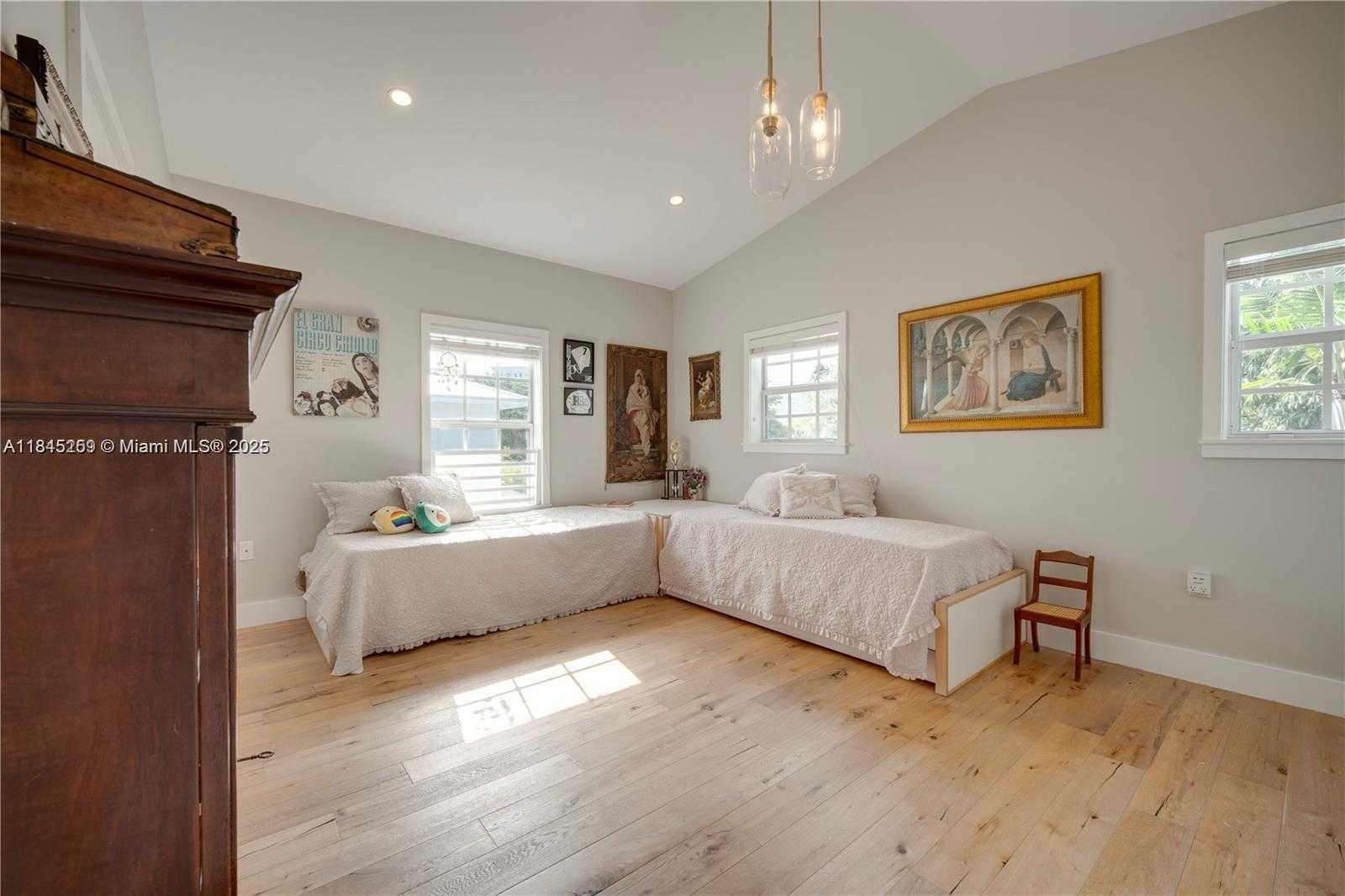 Small Image of 106 FLORIDA AVE, Coral Gables Number 19