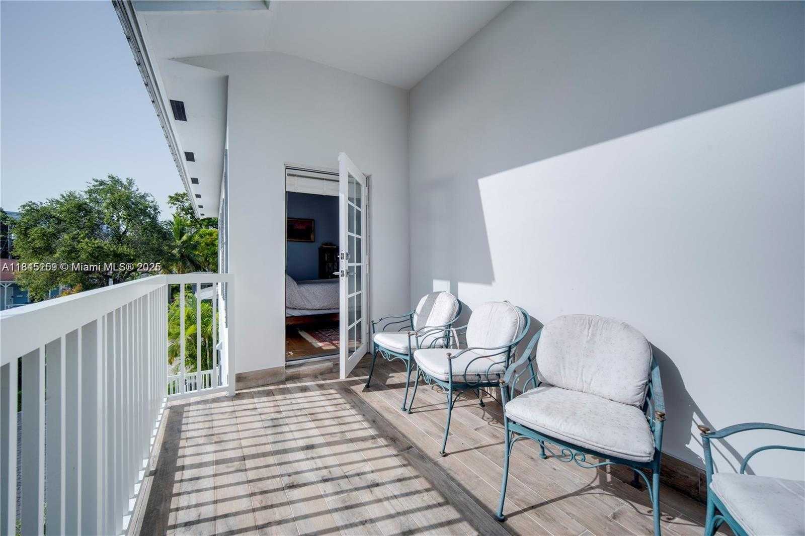 Small Image of 106 FLORIDA AVE, Coral Gables Number 26