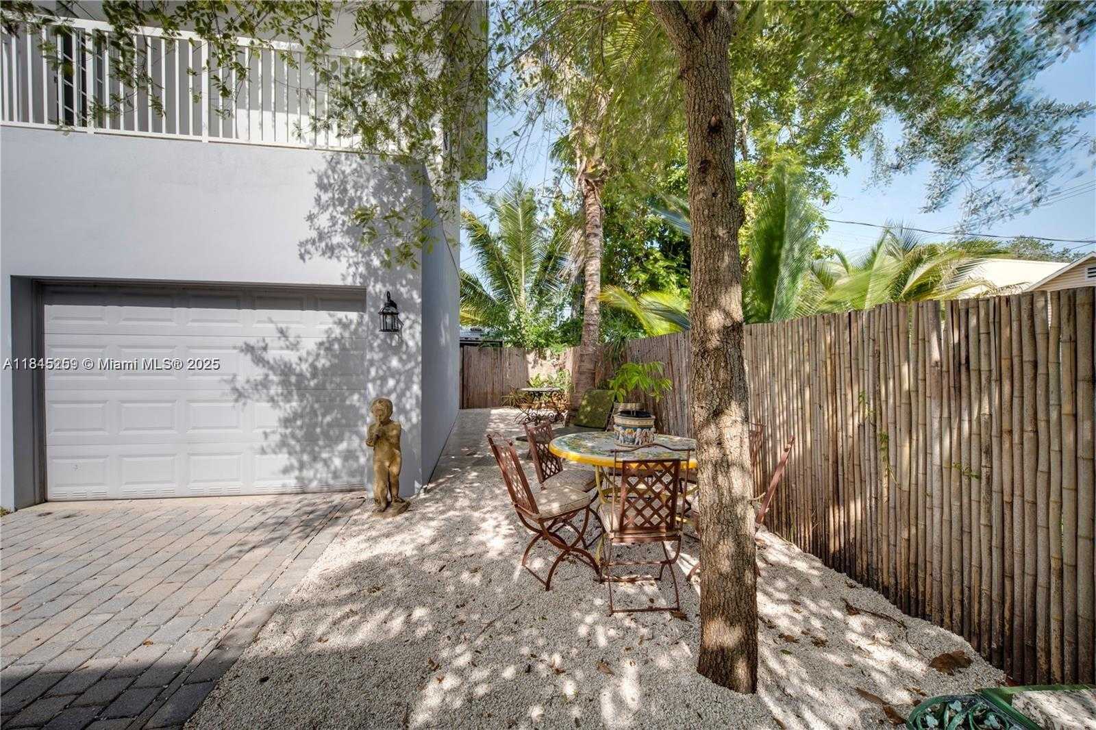 Small Image of 106 FLORIDA AVE, Coral Gables Number 5