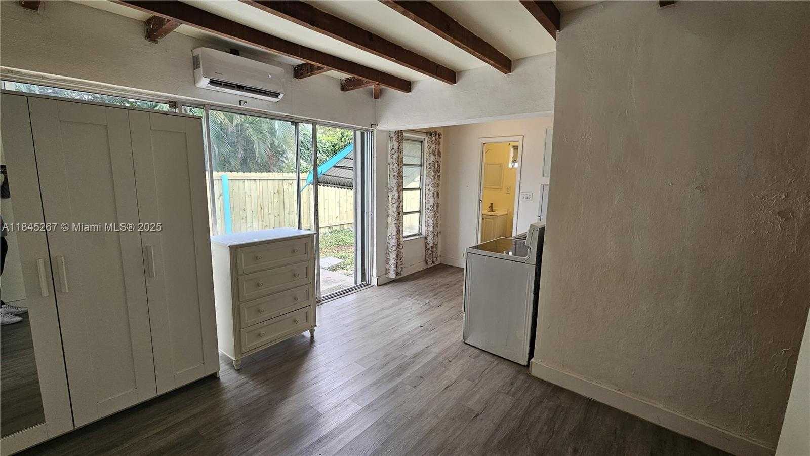 Small Image of 1836 ROOSEVELT ST #2, Hollywood Number 8