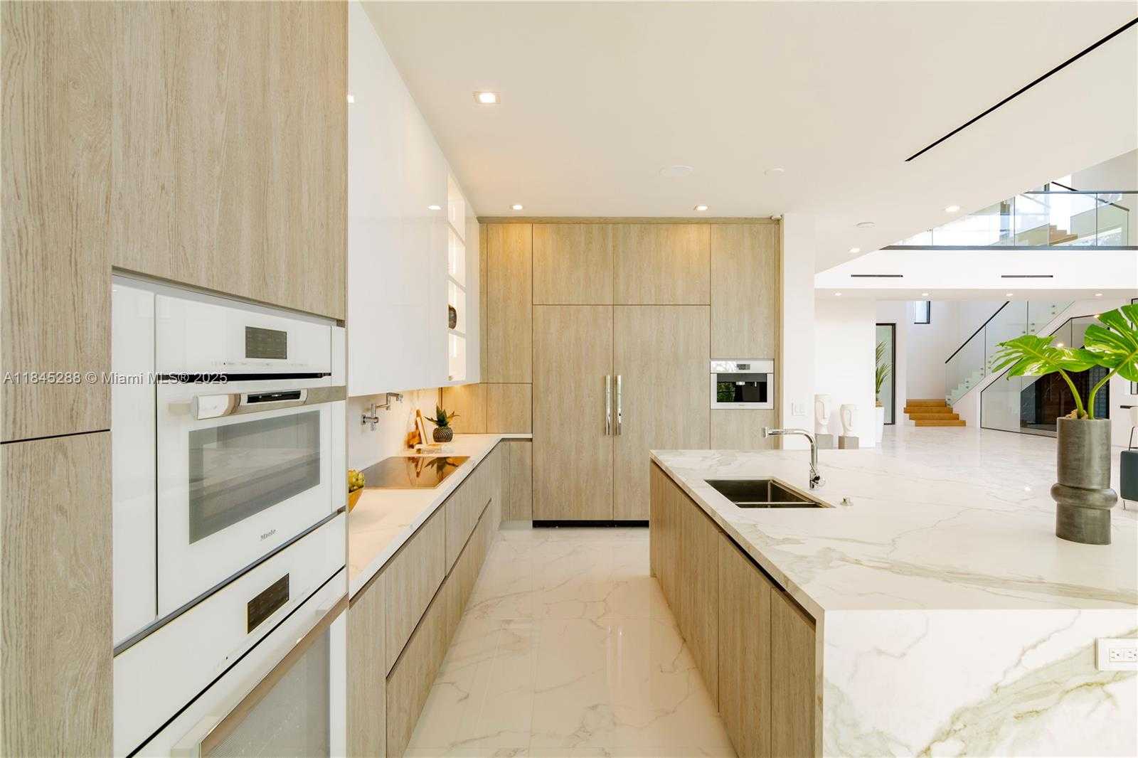 Small Image of 1248 NORTH EAST 89TH ST, Miami Number 23