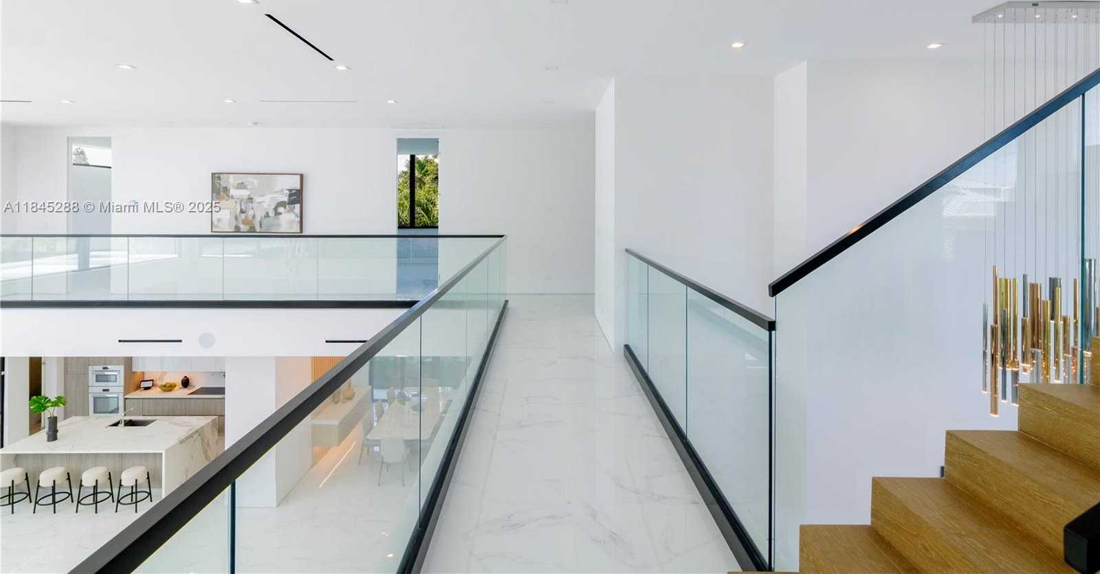 Small Image of 1248 NORTH EAST 89TH ST, Miami Number 35