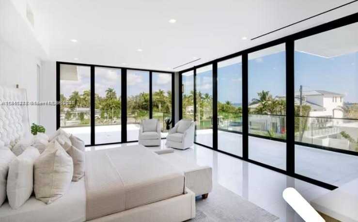 Small Image of 1248 NORTH EAST 89TH ST, Miami Number 40