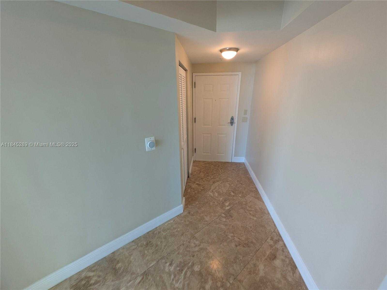 Small Image of 2000 NORTH BAYSHORE DR #627, Miami Number 13