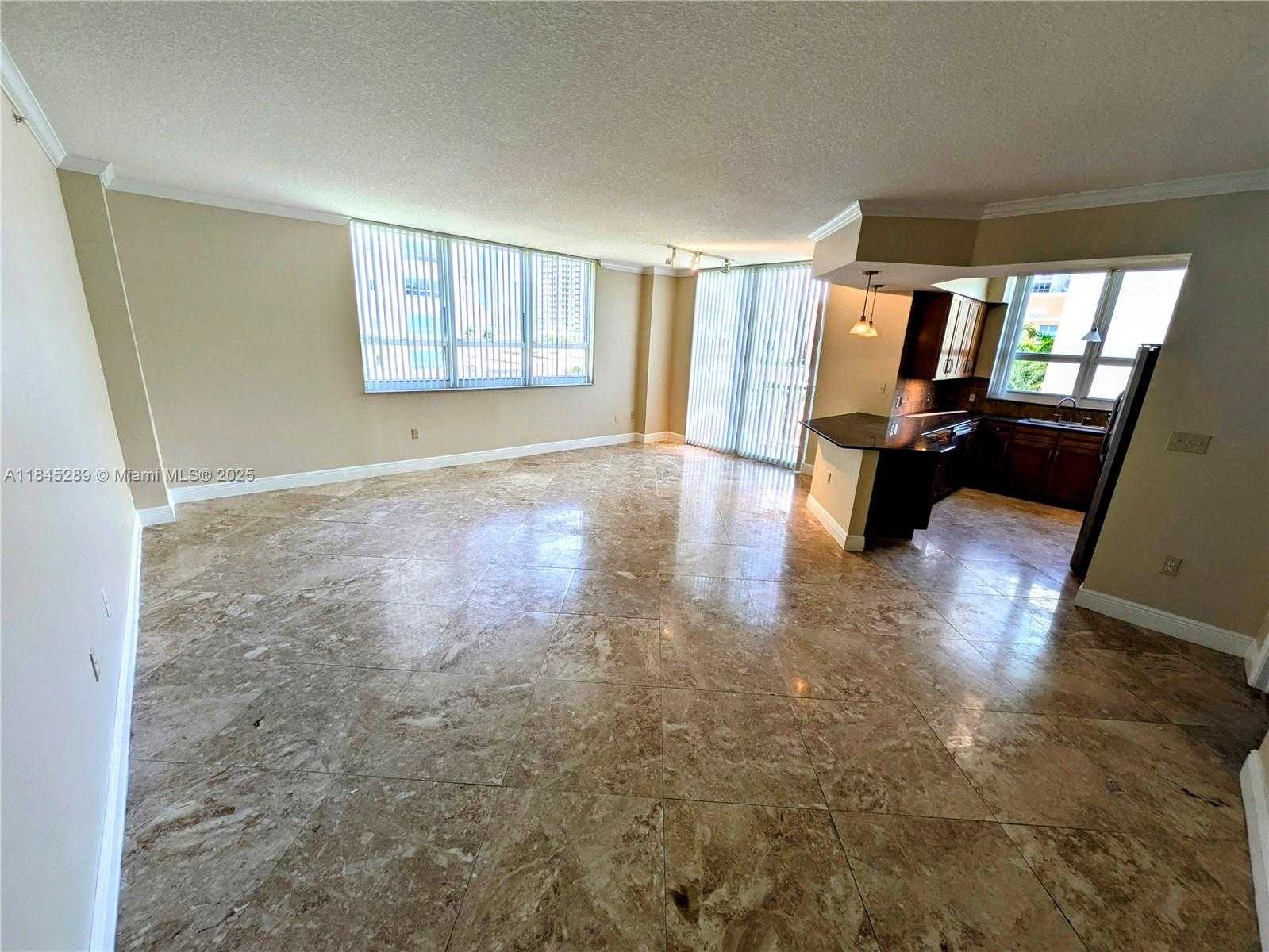 Small Image of 2000 NORTH BAYSHORE DR #627, Miami Number 2
