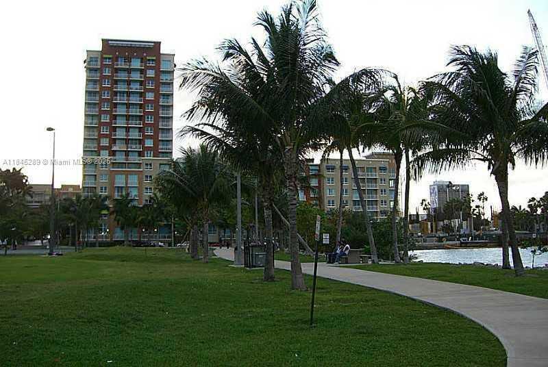 Small Image of 2000 NORTH BAYSHORE DR #627, Miami Number 20