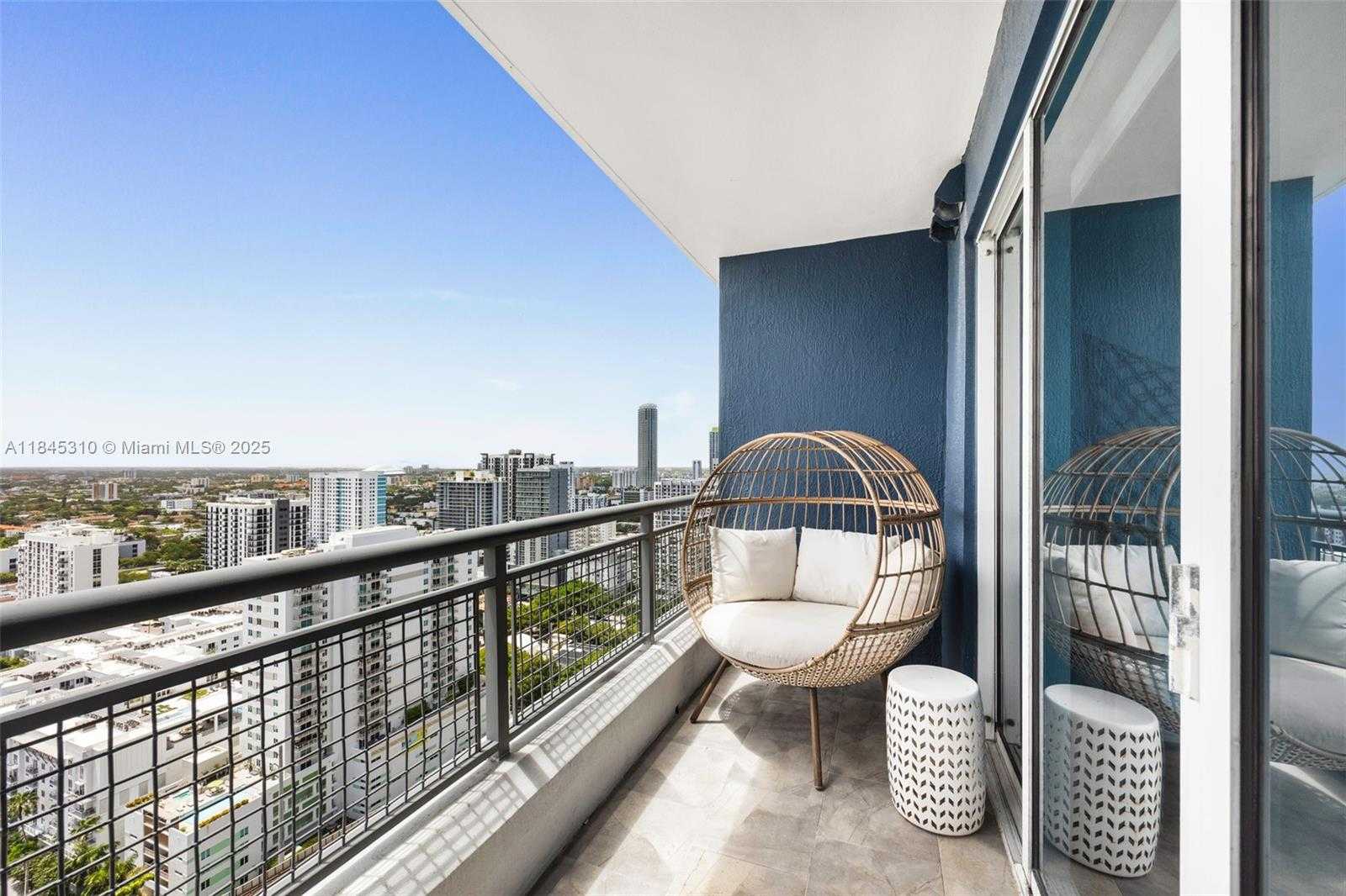 Small Image of 60 SOUTH WEST 13TH ST #2417, Miami Number 10
