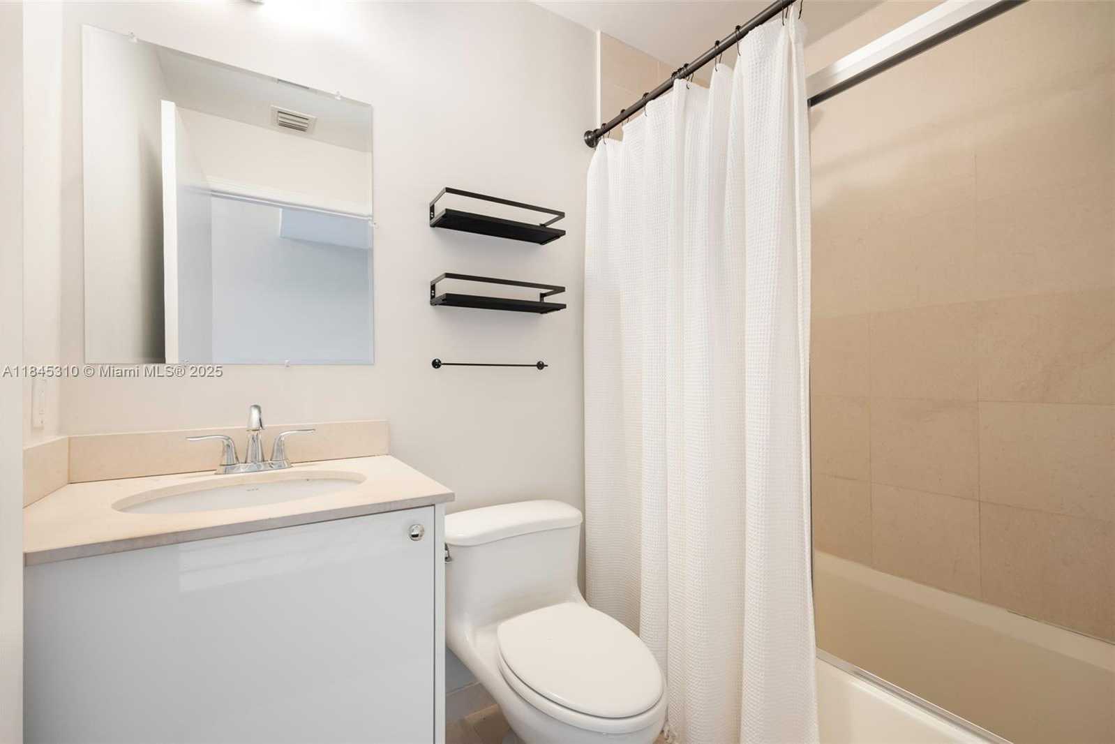 Small Image of 60 SOUTH WEST 13TH ST #2417, Miami Number 8