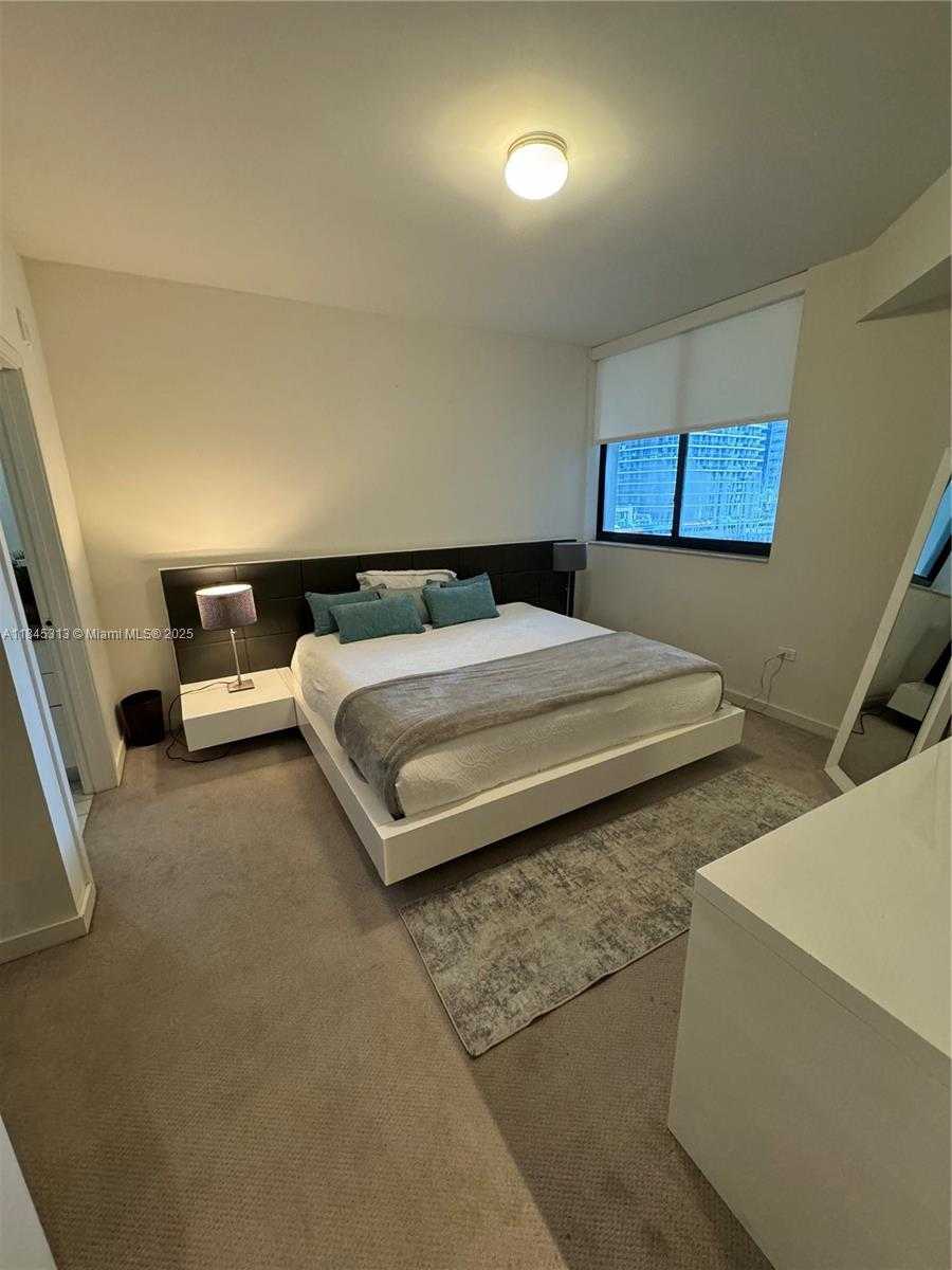 Small Image of 999 SOUTH WEST 1ST AVE #1401, Miami Number 11