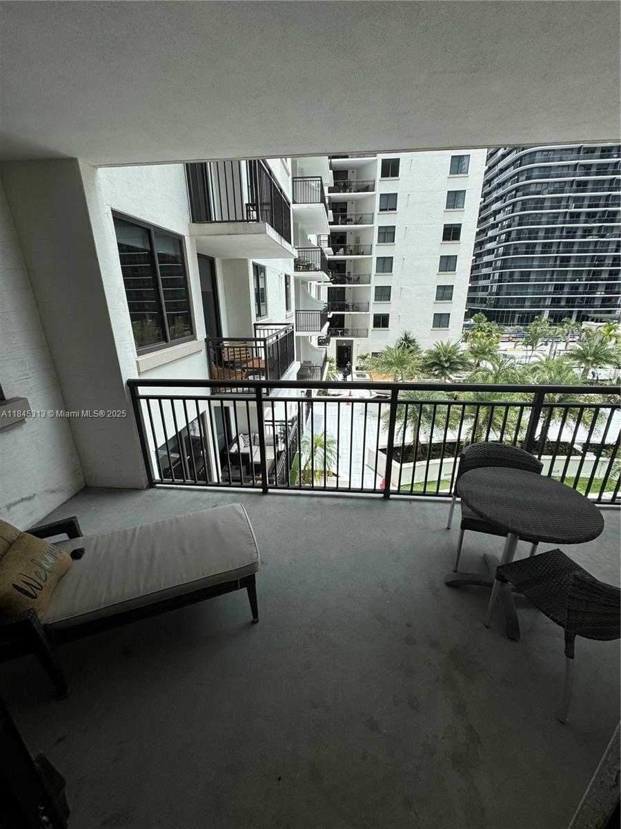 Small Image of 999 SOUTH WEST 1ST AVE #1401, Miami Number 12