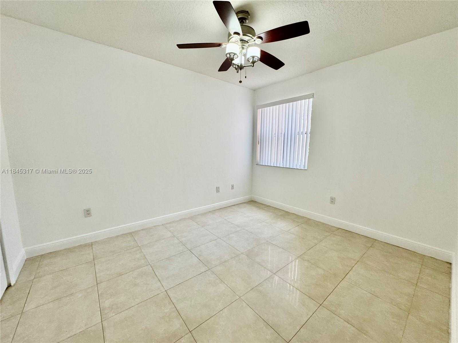 Small Image of 6540 NORTH WEST 114TH AVE #1402, Doral Number 26