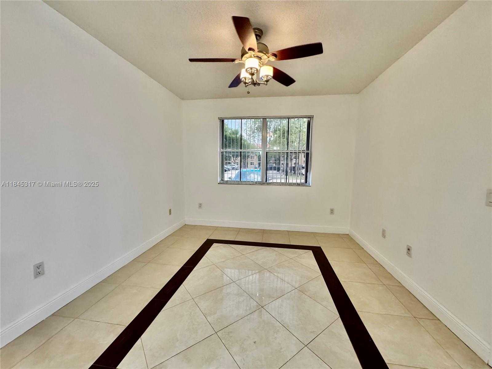 Small Image of 6540 NORTH WEST 114TH AVE #1402, Doral Number 34