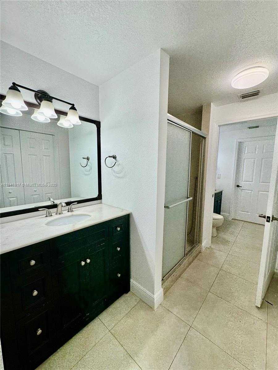 Small Image of 6540 NORTH WEST 114TH AVE #1402, Doral Number 39