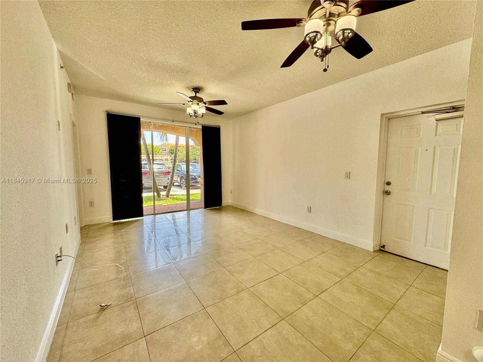 Small Image of 6540 NORTH WEST 114TH AVE #1402, Doral Number 7