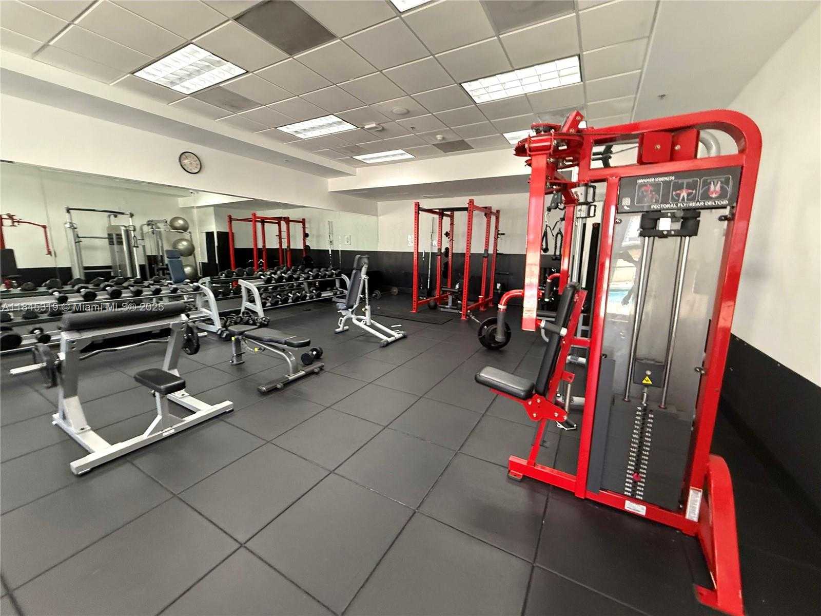 Small Image of 1200 BRICKELL BAY DR #3915, Miami Number 24