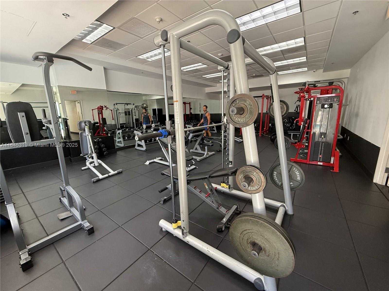 Small Image of 1200 BRICKELL BAY DR #3915, Miami Number 25