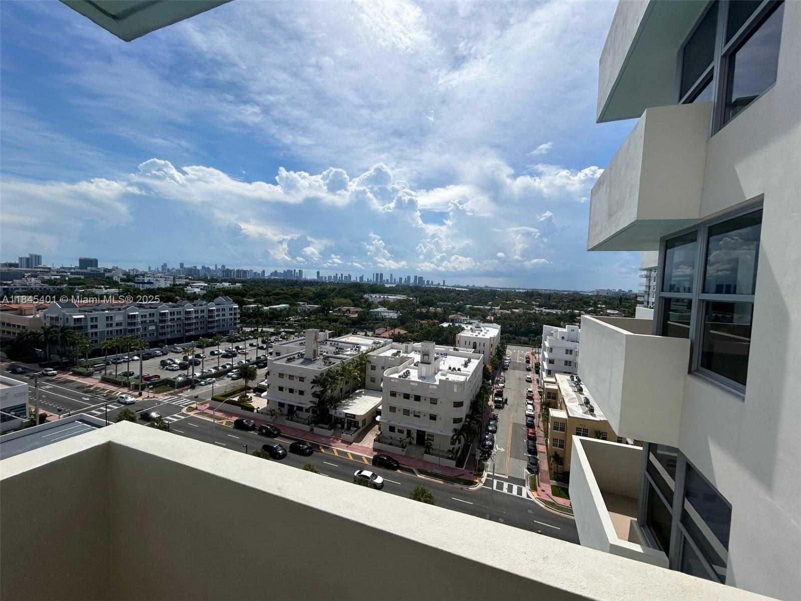 Small Image of 2899 COLLINS AVE #1220, Miami Beach Number 16