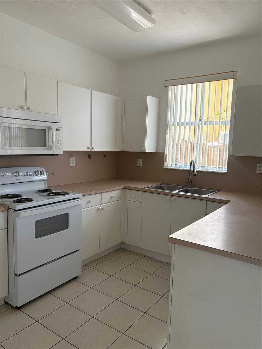 Small Image of 13732 SOUTH WEST 116TH TER, Miami Number 13