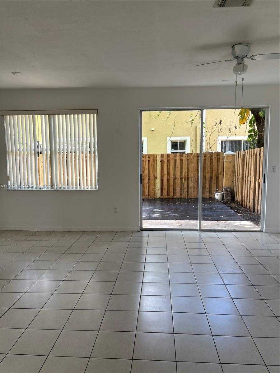 Small Image of 13732 SOUTH WEST 116TH TER, Miami Number 18
