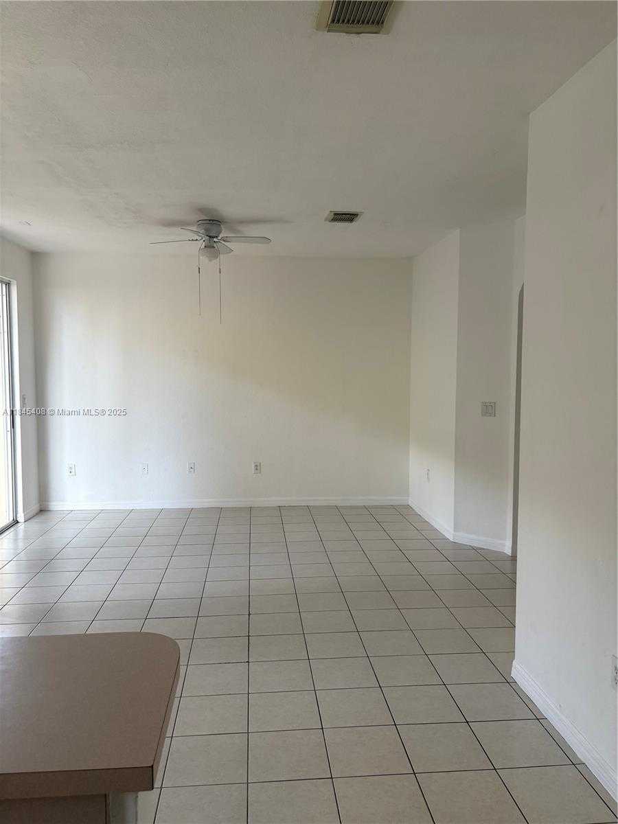 Small Image of 13732 SOUTH WEST 116TH TER, Miami Number 6