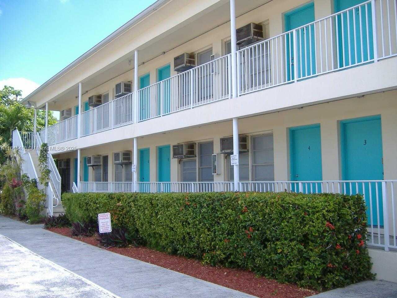 Small Image of 2821 SOUTH WEST 1ST AVE #8, Miami Number 11