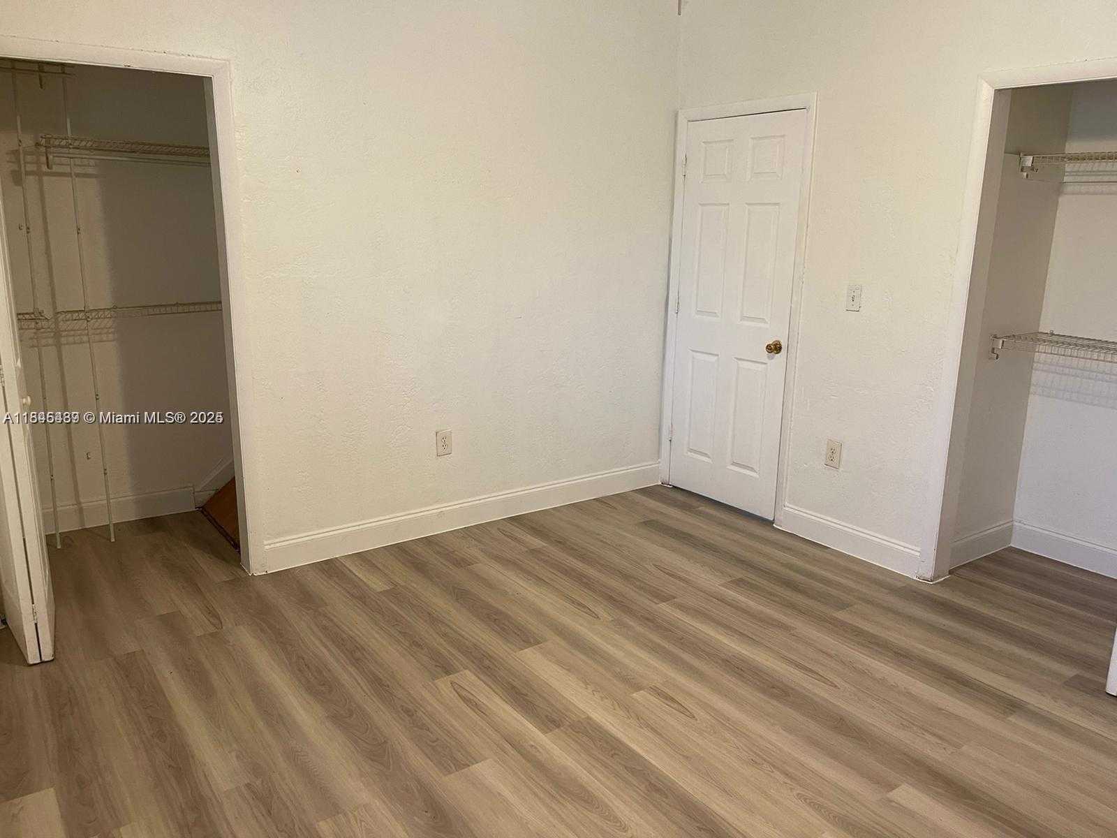 Small Image of 1625 NORTH WEST 81ST ST #1625, Miami Number 2