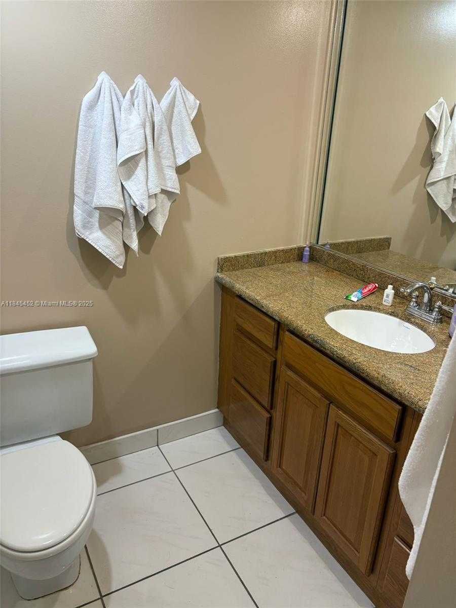 Small Image of 600 THREE ISLANDS BLVD #514, Hallandale Beach Number 11