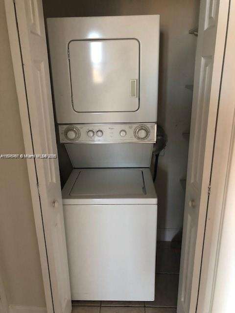 Small Image of 50 MENORES AVE #726, Coral Gables Number 13