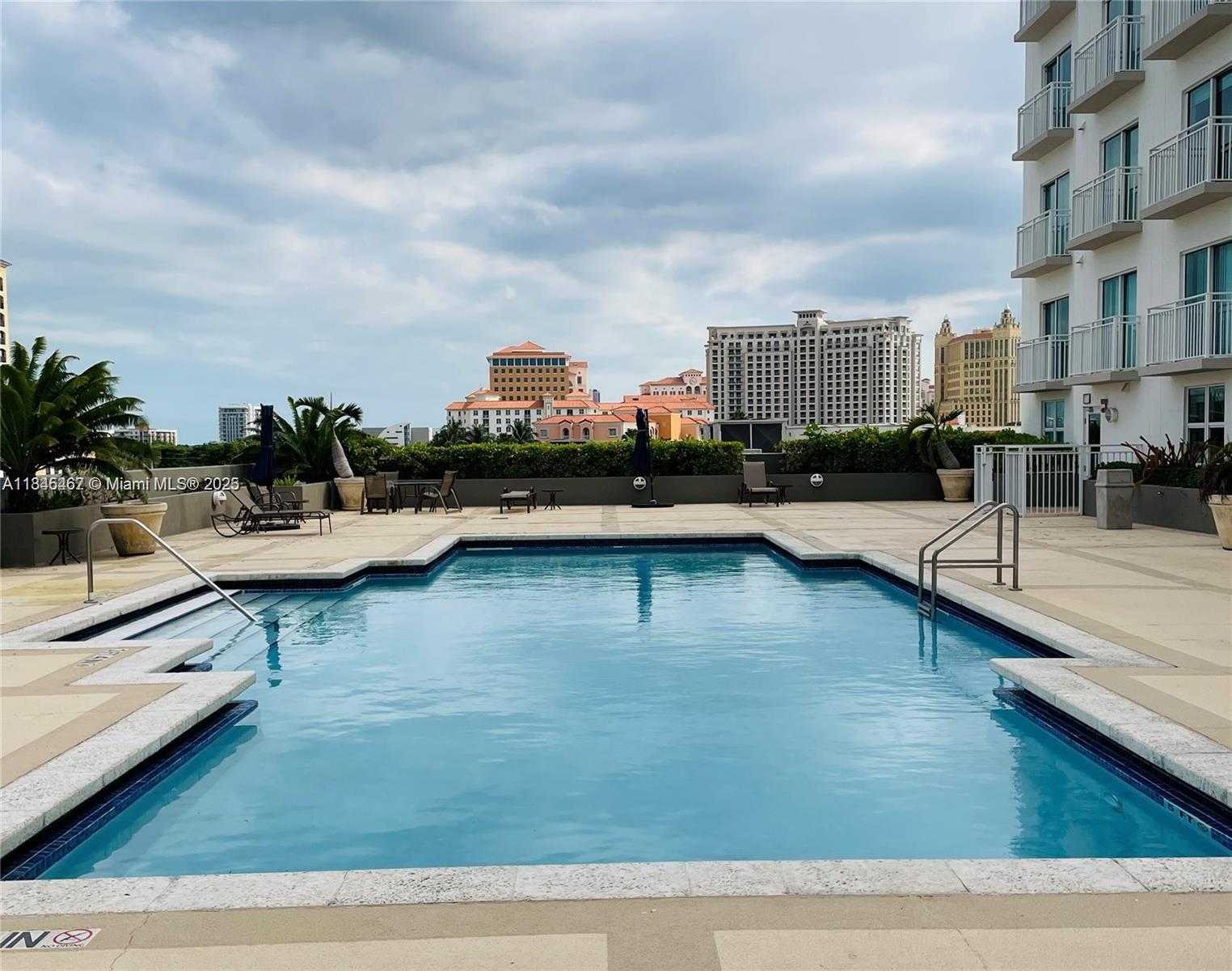Small Image of 50 MENORES AVE #726, Coral Gables Number 3