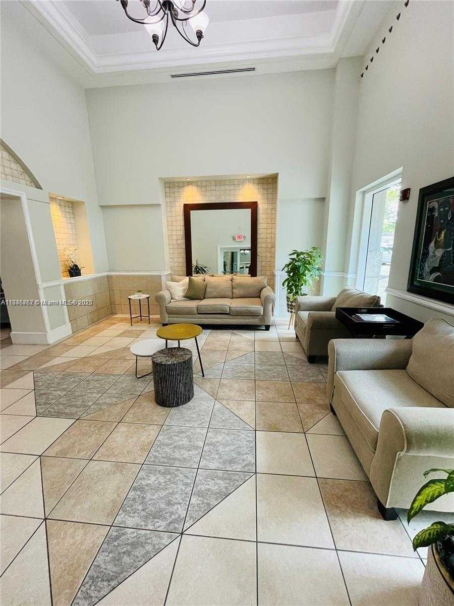Small Image of 50 MENORES AVE #726, Coral Gables Number 4