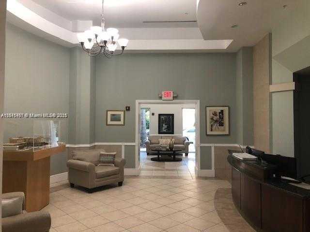 Small Image of 50 MENORES AVE #726, Coral Gables Number 5