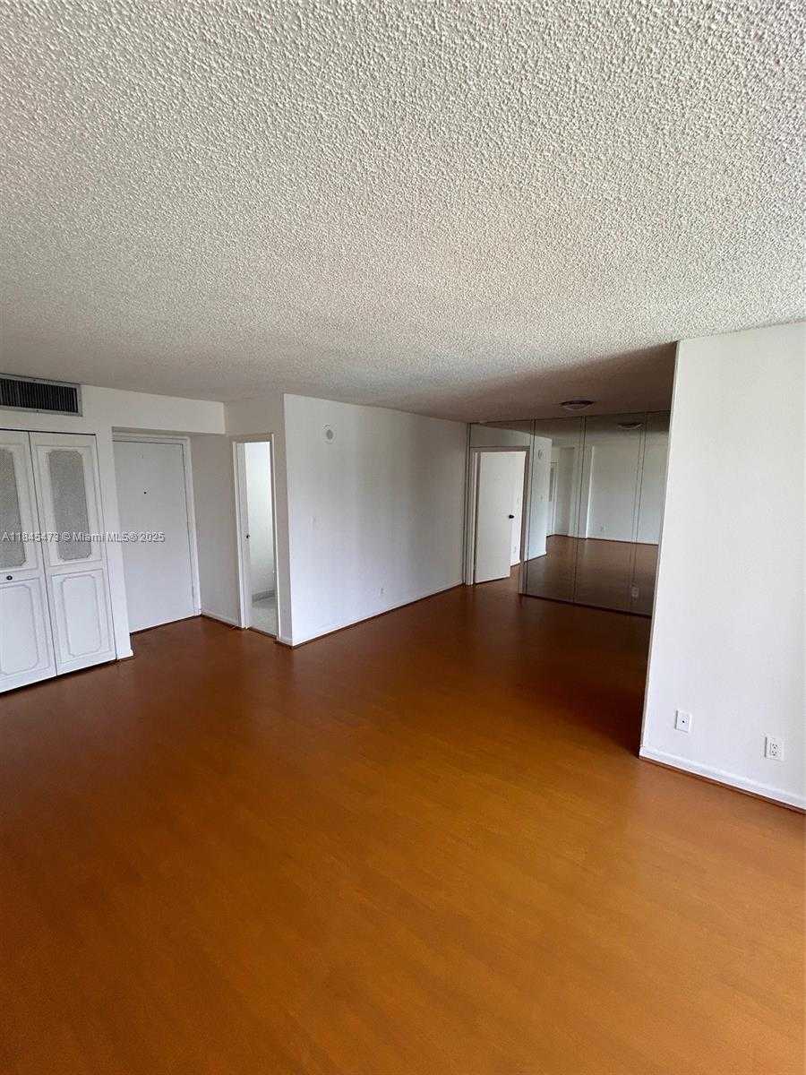 Small Image of 16919 NORTH BAY RD #602, Sunny Isles Beach Number 38