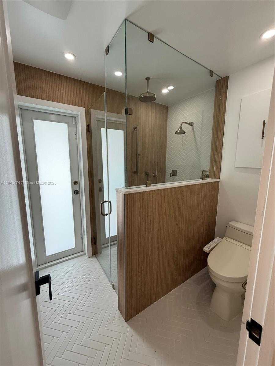 Small Image of 12030 SOUTH WEST 92ND ST, Miami Number 12
