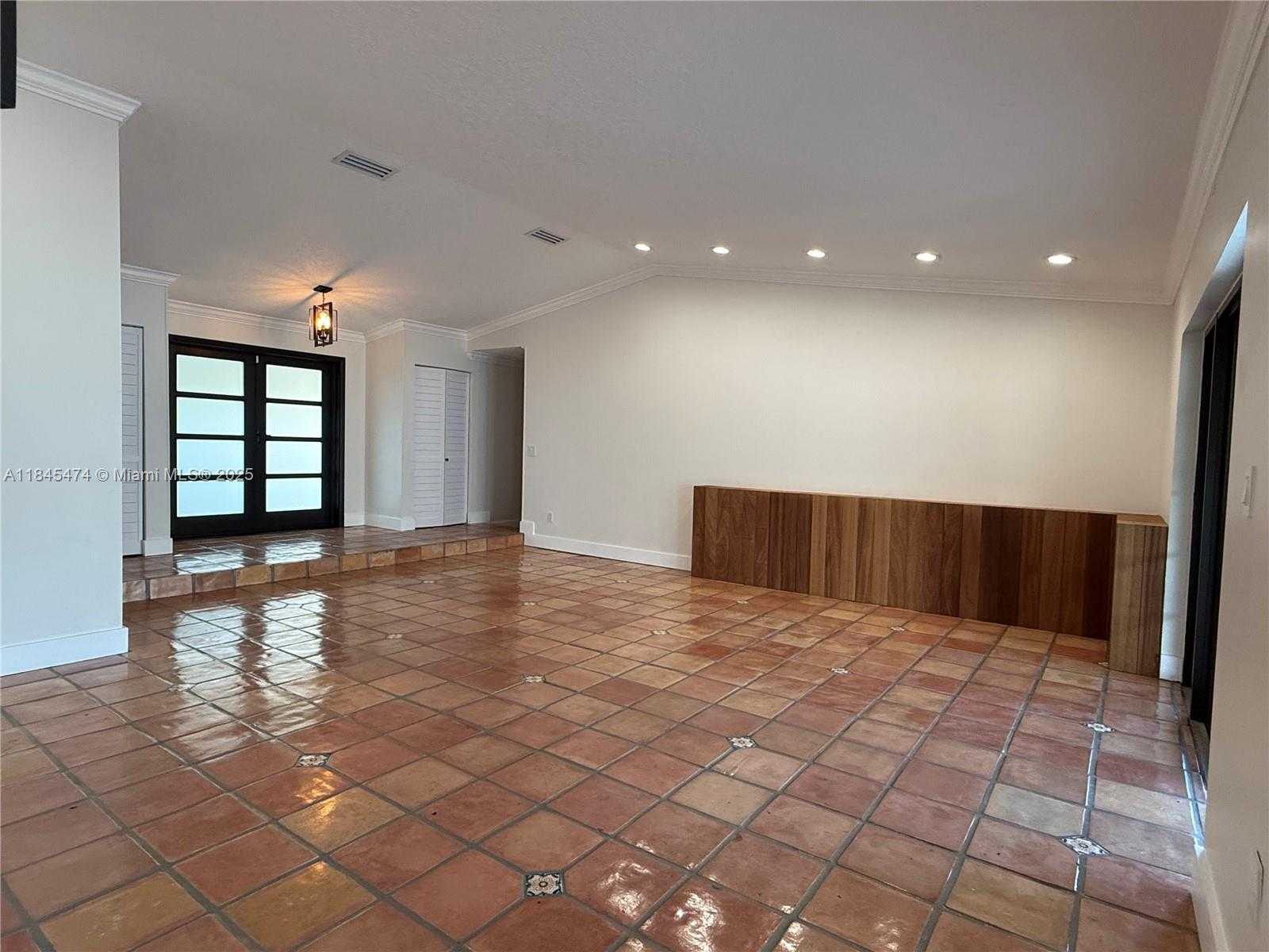 Small Image of 12030 SOUTH WEST 92ND ST, Miami Number 35
