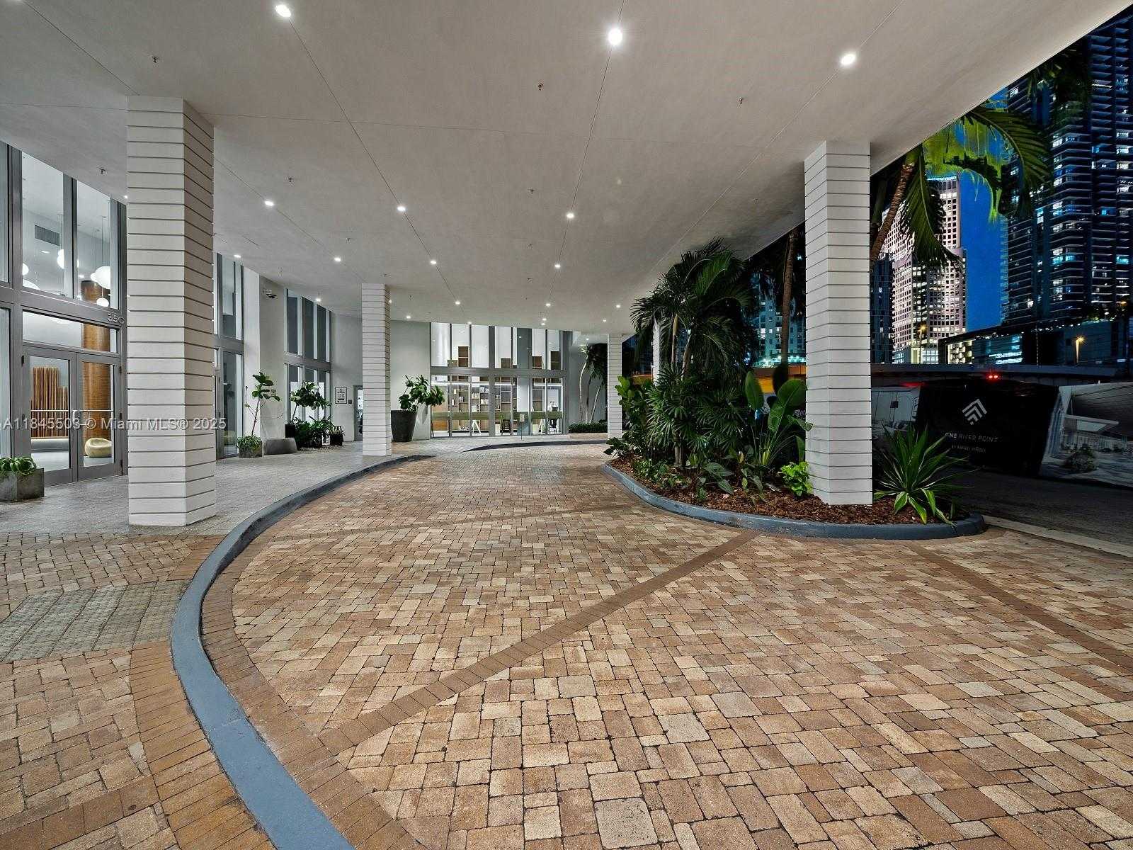 Small Image of 350 SOUTH MIAMI AVE #1610, Miami Number 47