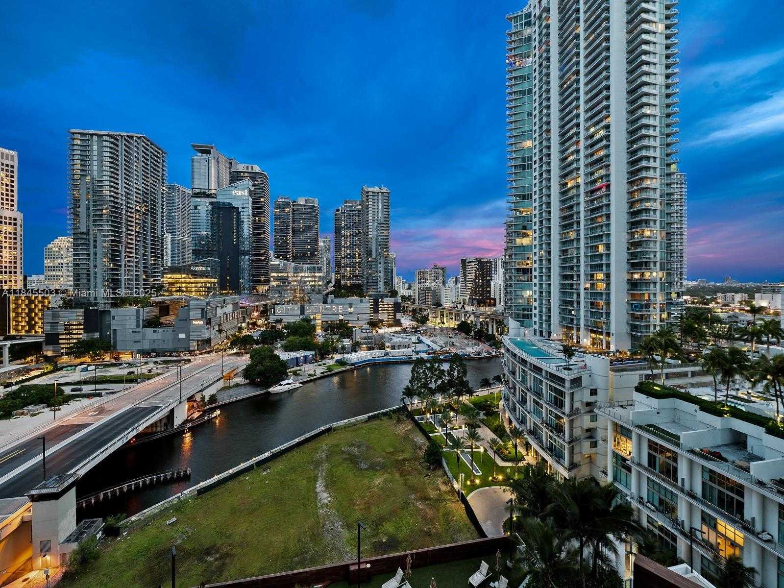 Small Image of 350 SOUTH MIAMI AVE #1610, Miami Number 49